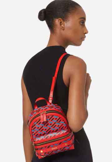 Женские сумки Versace. Оригиналы 2022.  Фото и цены с официального сайта.